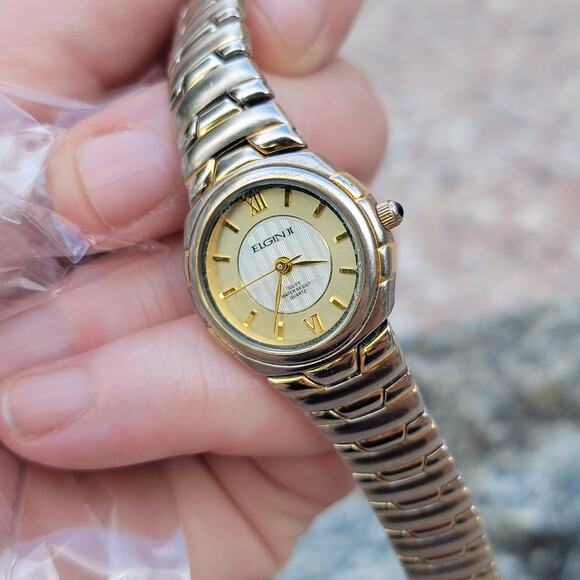 Vintage Watches Elgin EL7018 Two Tone Roman Dial Expansion Band Quartz - Picture 10 of 10